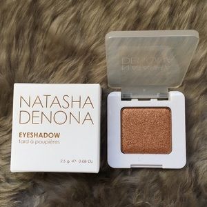 Natasha Denona Eyeshadow  Briogeo Hair protection